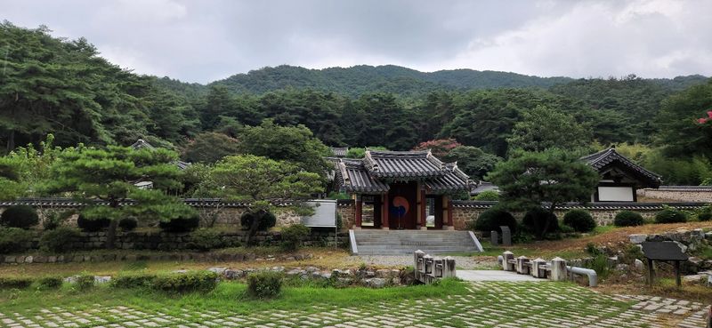 파일:월봉서원1.jpg