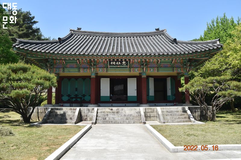 파일:광주 충장사-김덕령 장군 봉안-대동문화재단 보유사진.jpg
